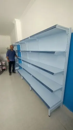 GÔNDOLAS DE PAREDE E DE CENTRO S/A