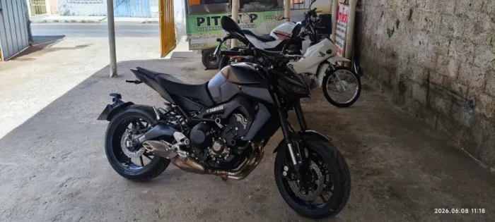YAMAHA MT-09 IMPECÁVEL - TOTALMENTE ORIGINAL!