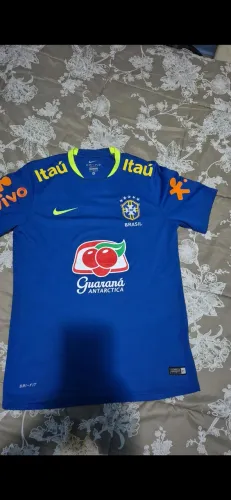 Conjunto seleção Brasileira de futebol, Direto da granja comary.