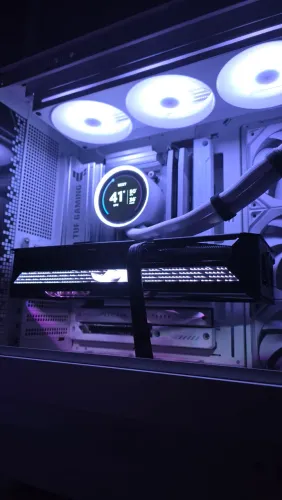 Placa de Vídeo Asus Rog Strix 5070 Ti 16gb Gddr7