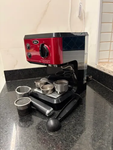 Cafeteira espresso Oster Nespresso