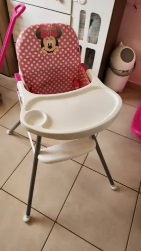 Cadeira de alimentação da Minnie