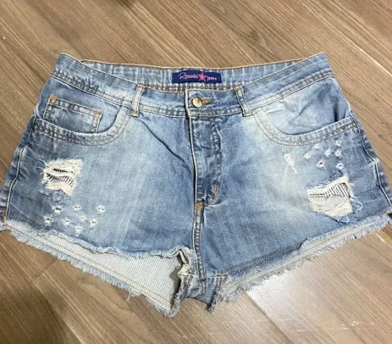 Short jeans