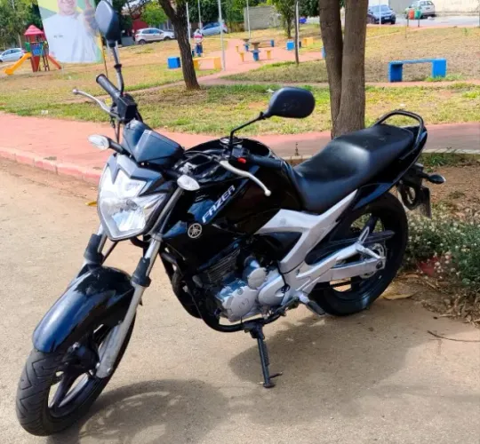 Yamaha YS 250 Fazer/ Fazer L. Edition /blueflex 2012
