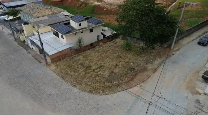 Terreno de esquina à venda Loteamento Porto das Águas
