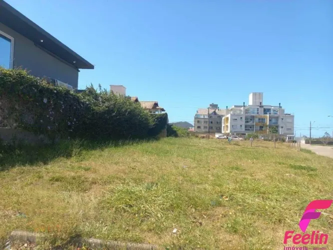 Terreno à venda no bairro Campeche em Palhoça/SC