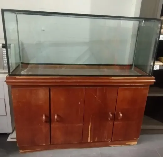 Aquário 275L