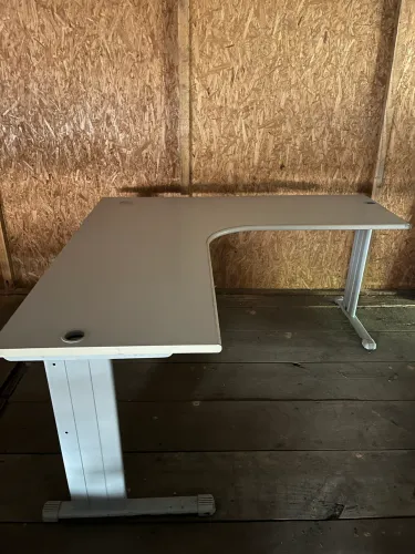 Mesa escritório em L
