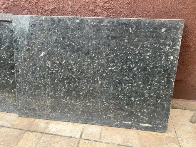 Pedra de Granito Usada