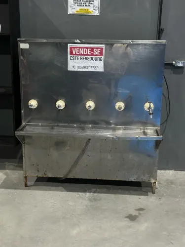 BEBEDOURO INDUSTRIAL 