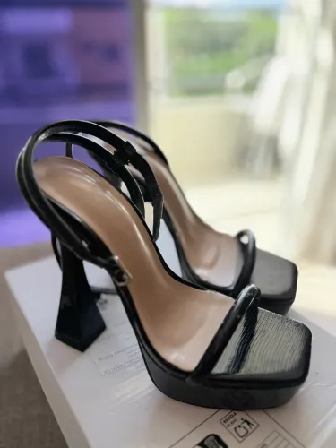 Sapato de festa SHEIN 