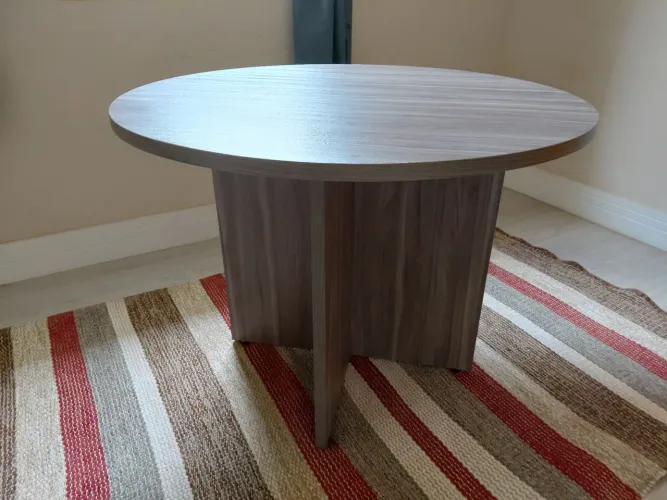 Mesa redonda Tok&Stok - Moderna e elegante