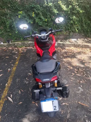 Honda ADV 150 pronta pra rodar.