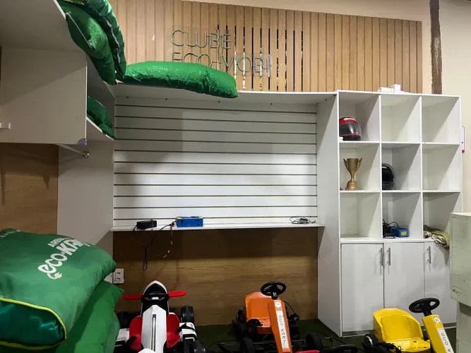 Vendo móvel em MDF