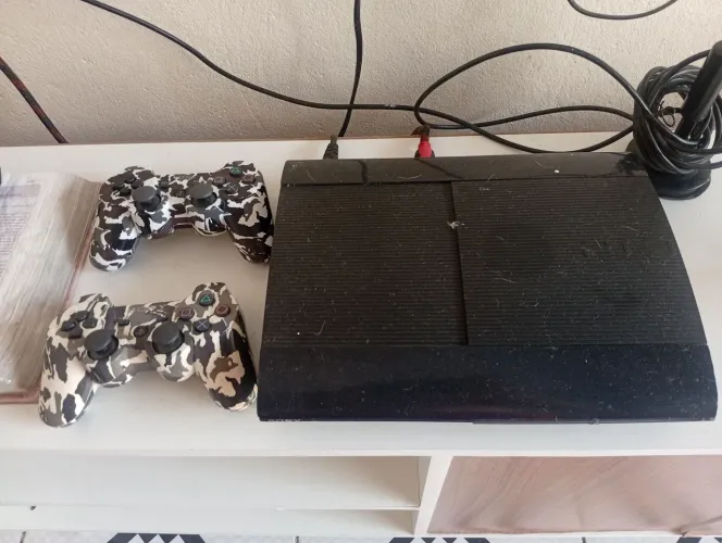 PS3 COMPLETO, CABO, JOGOS - DESBLOQUEADO