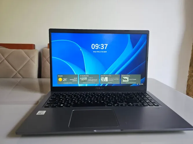 Notebook ASUS / i3 10ª Geração | 8GB RAM | SSD NVMe 256GB | Liga em 10 segundos 