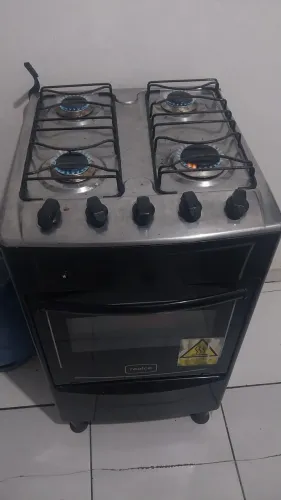 Vendo fogão 4 bocas realce bivolt cr209