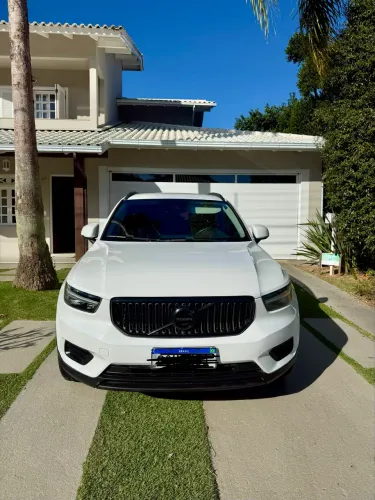 Volvo XC40 T-4 2.0 190cv FWD 2019