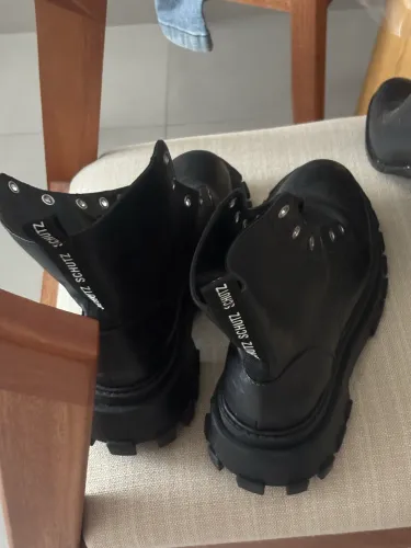 BOTA SCHUTZ