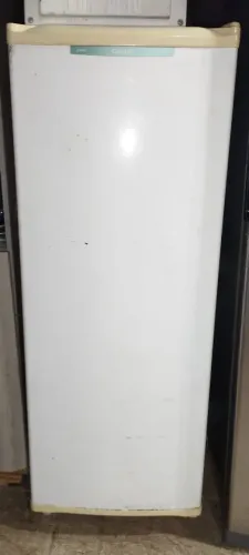 Freezer vertical Consul 121L