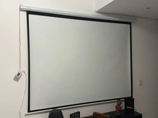 Tela de projeção elétrica!