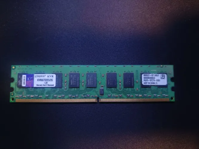 MEMORIA DDR2 ECC 677MHz 2GB - PC2 5300 - KVR667D2E5/2G