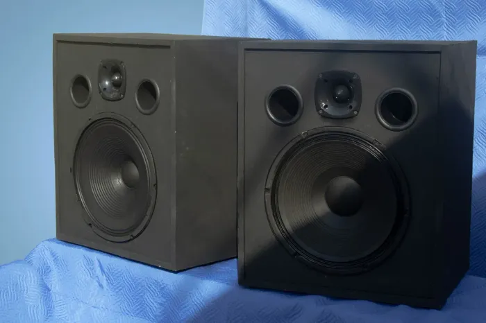 Caixas Acústicas 15 pol 2 vias usadas 