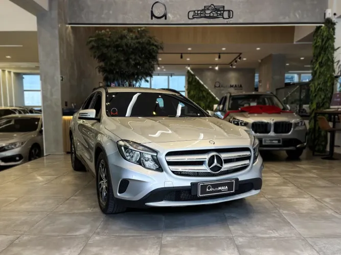 Mercedes-Benz GLA 200 Adv. 1.6/1.6 TB 16V Flex Aut. 2015
