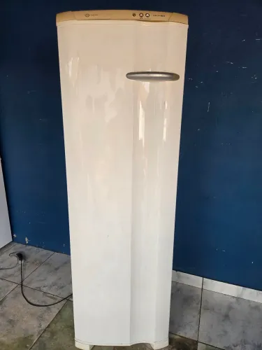 Vendo freezer Electrolux frost free