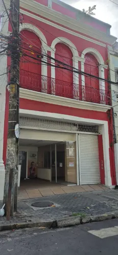 Loja pronta ideal p/ Ótica ou comércio pequeno.