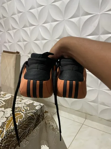 Tênis de basquete jemes harden 08