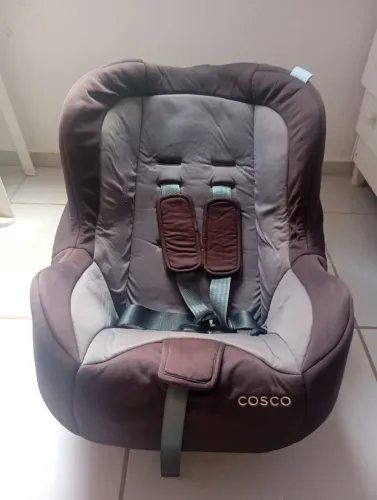 Pra vender rápido cadeirinha Cosco