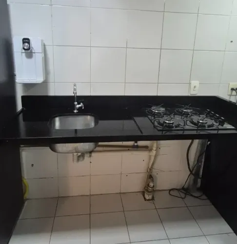 Bancada de granito com Pia e cooktop