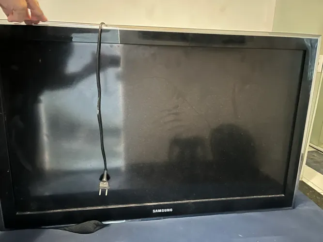 Tv  50 polegadas - Funcionando 