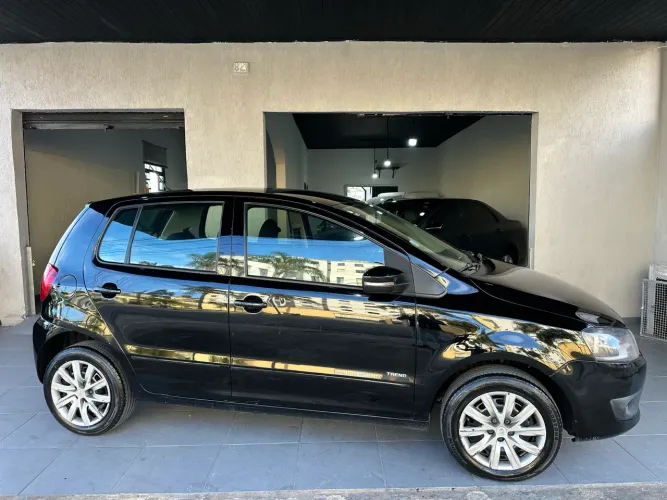 Volkswagen Fox 1.6 MI Total Flex 8V 5P 2013