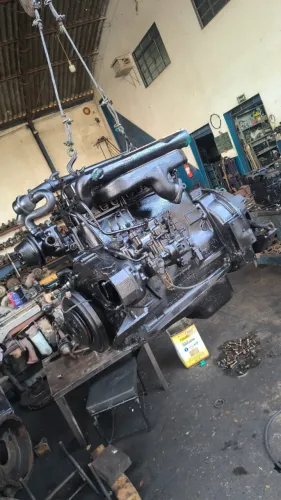 Motor MWM 229 ,4 cilindros usado revisado completo para caminhão Volkswagen 6.90 E 7110