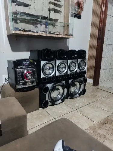 Som LG cm 9520