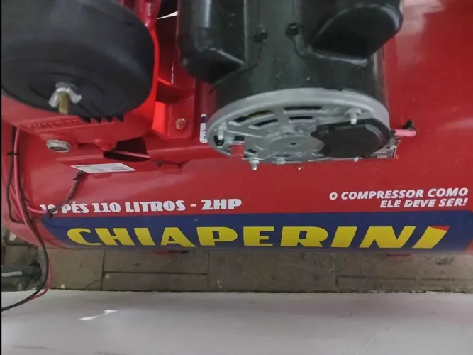 Compressor Chiaperini 10 pés, usado poucas vezes (Semi novíssimo)
