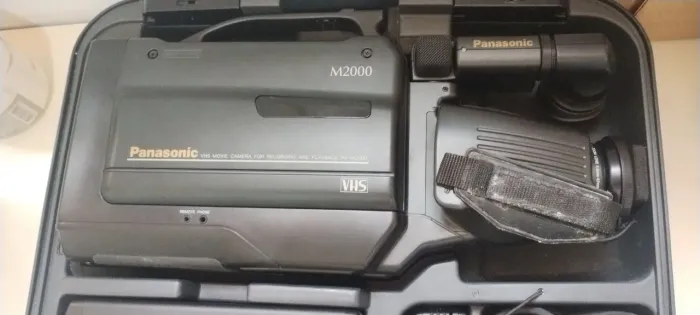 Filmadora Panasonic M2000