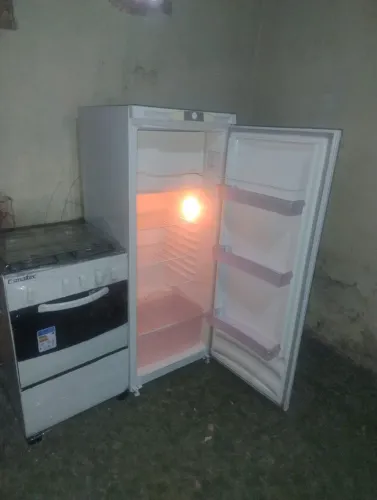 GELADEIRA E FOGÃO