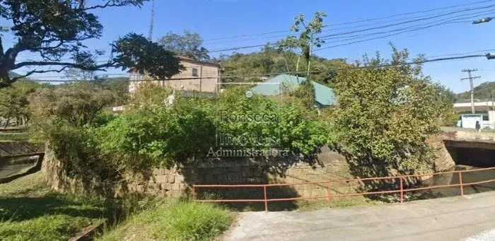 PETRóPOLIS - Terreno Padrão - Quitandinha