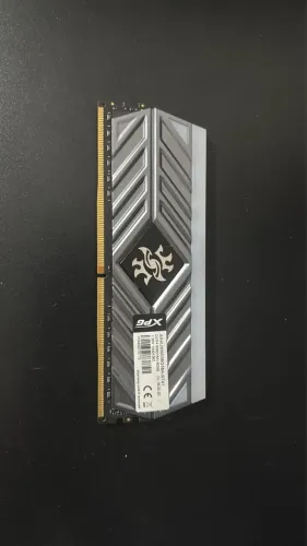 Memoria RAM XPG GAMMIX D41 DDR4 8GB 3000MHz.
