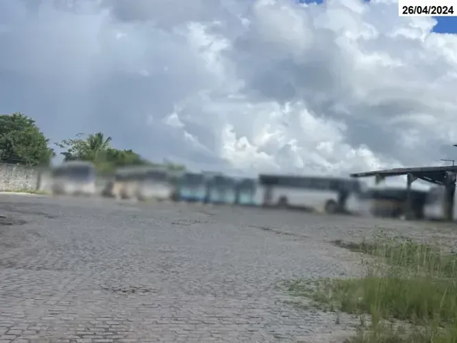 Edificação 1.740m² a.t., em Alagoinhas/BA