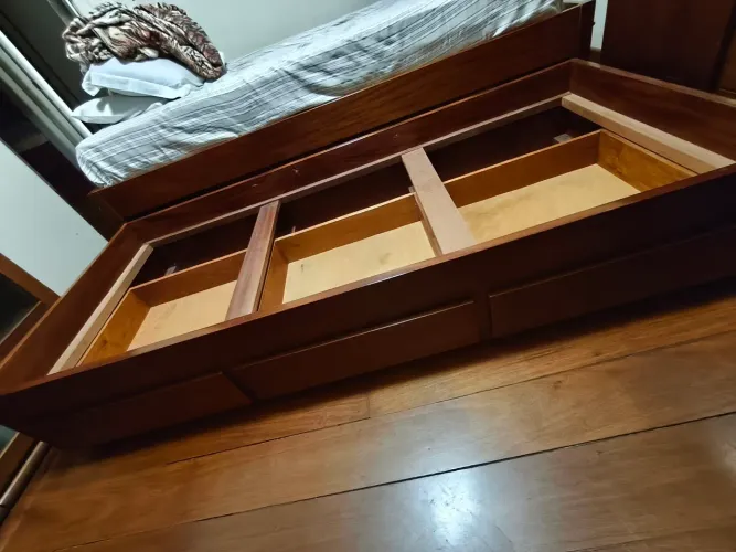 CAMA AUXILIAR MOGNO MACIÇO