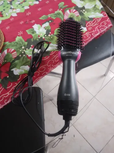 Escova elétrica de cabelo seca e escova seu cabelo do jeito que vc gosta