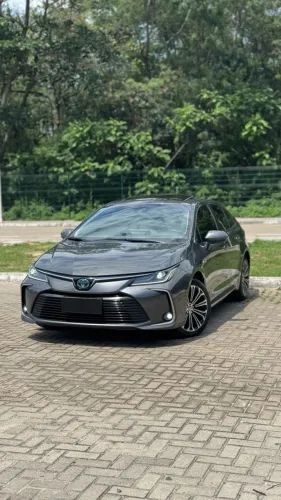 Toyota Corolla Altis Prem. Hybrid 1.8 Flex AUT 2022