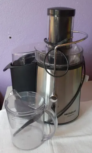 Centrífuga de frutas e legumes