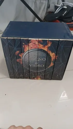 Box Trono de Vidro + Postêr