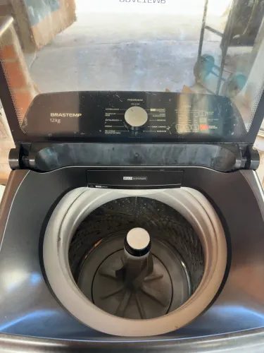 Vendo máquina Brastemp 12kg sexto de inox