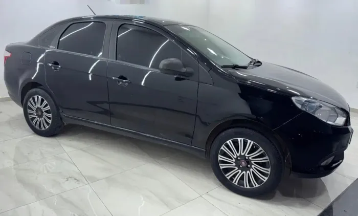 Fiat Grand Siena Attractive 1.0 Flex 8V 4P 2018